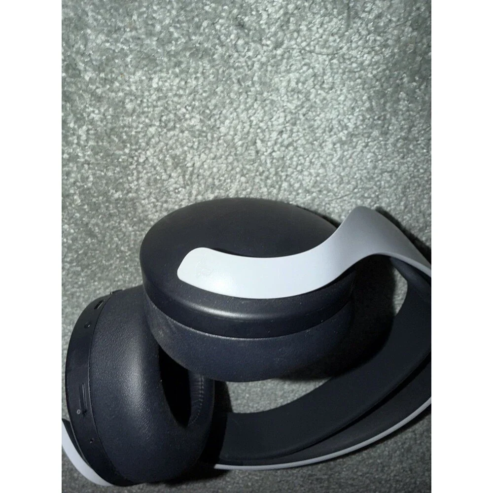 Sony PlayStation 5 Pulse 3D Gaming Headset White CFI-ZWH1 Used - Great Condition